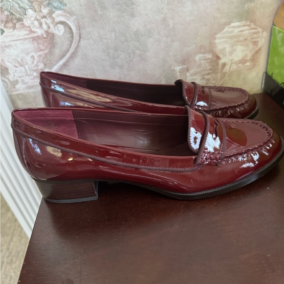 RALPH LAUREN PATENT LEATHER PENNY LOAFERS BURGUNDY SIZE 11B - Picture 8 of 8